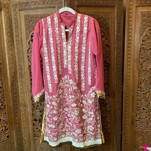 NWOT Kameez top pink w/ light gold metallic and beige embroidery